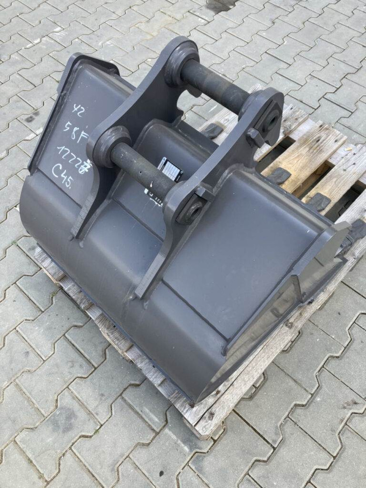 Volvo Tieflöffel mit Zähnen - Festanbau - Retroexcavadora: foto 2 Volvo Tieflöffel mit Zähnen - Festanbau - Retroexcavadora: foto 2