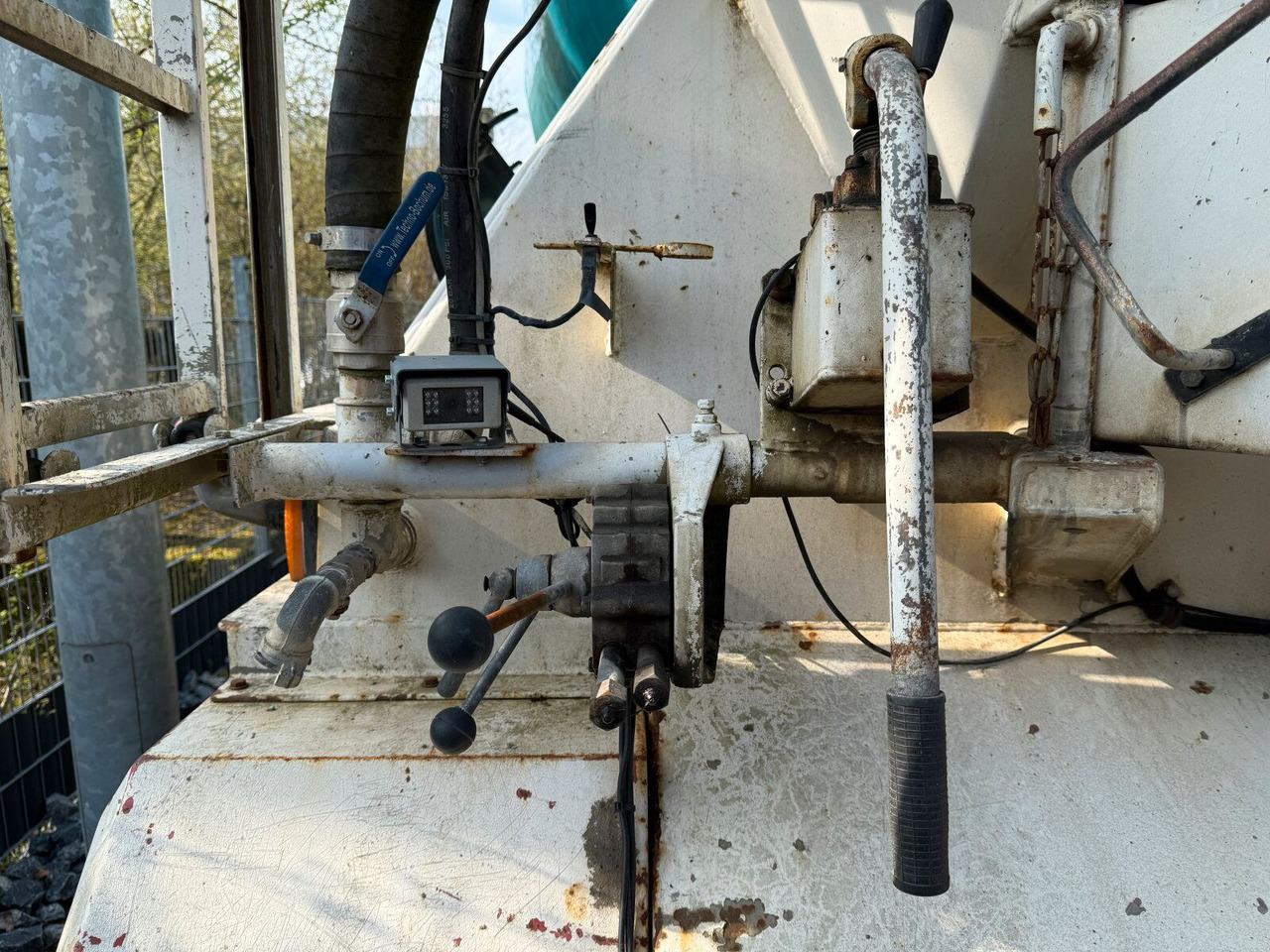 Leasing para  Betonmischer-Auflieger Stetter 10 m³ mit Motor Betonmischer-Auflieger Stetter 10 m³ mit Motor: foto 10