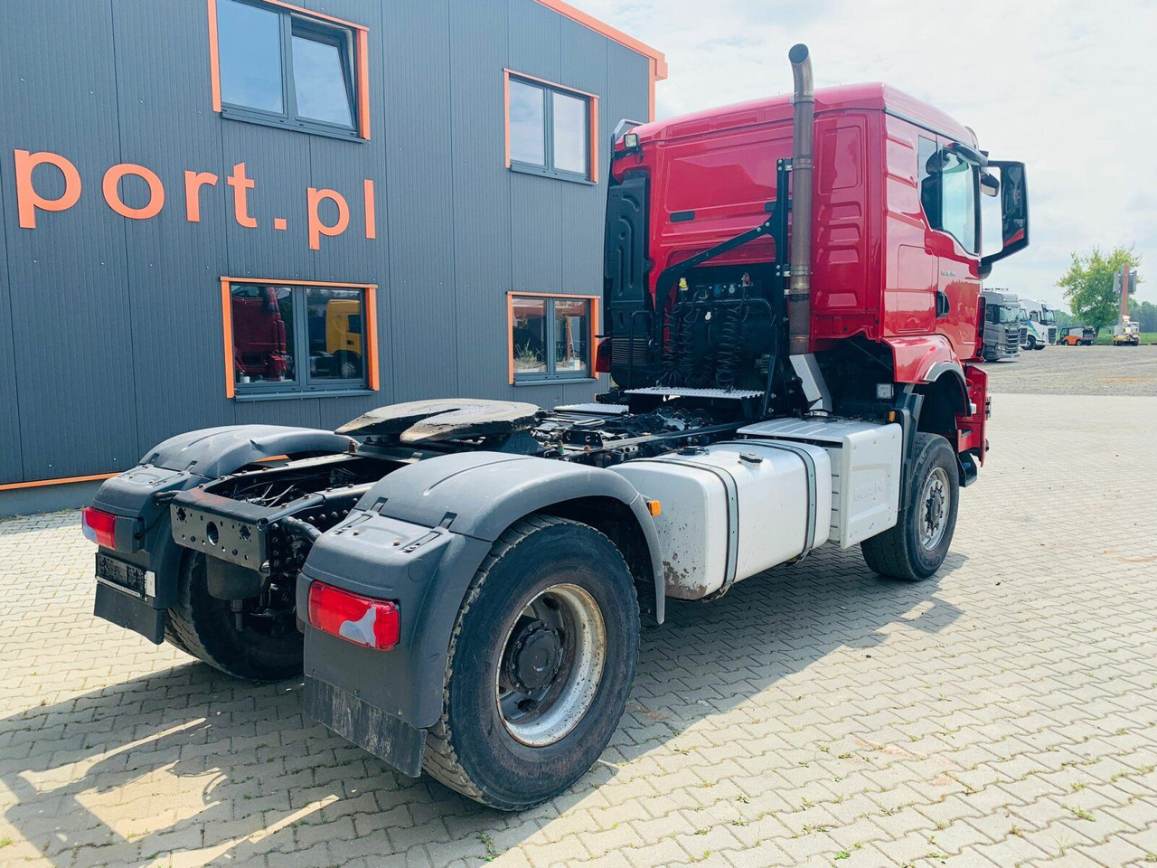MAN TGS 18.510 4x4 SZM - Kipphyd. Blatt Luft Pritard - Cabeza tractora: foto 5 MAN TGS 18.510 4x4 SZM - Kipphyd. Blatt Luft Pritard - Cabeza tractora: foto 5