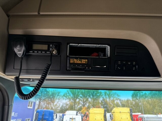 Mercedes-Benz ACTROS 1846 4x4 HAD Eur 6 Kipphydraulik Retarder - Cabeza tractora: foto 4 Mercedes-Benz ACTROS 1846 4x4 HAD Eur 6 Kipphydraulik Retarder - Cabeza tractora: foto 4