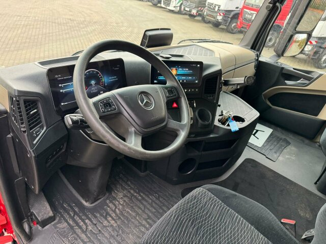 Mercedes-Benz ACTROS 1846 4x4 HAD Eur 6 Kipphydraulik Retarder - Cabeza tractora: foto 2 Mercedes-Benz ACTROS 1846 4x4 HAD Eur 6 Kipphydraulik Retarder - Cabeza tractora: foto 2