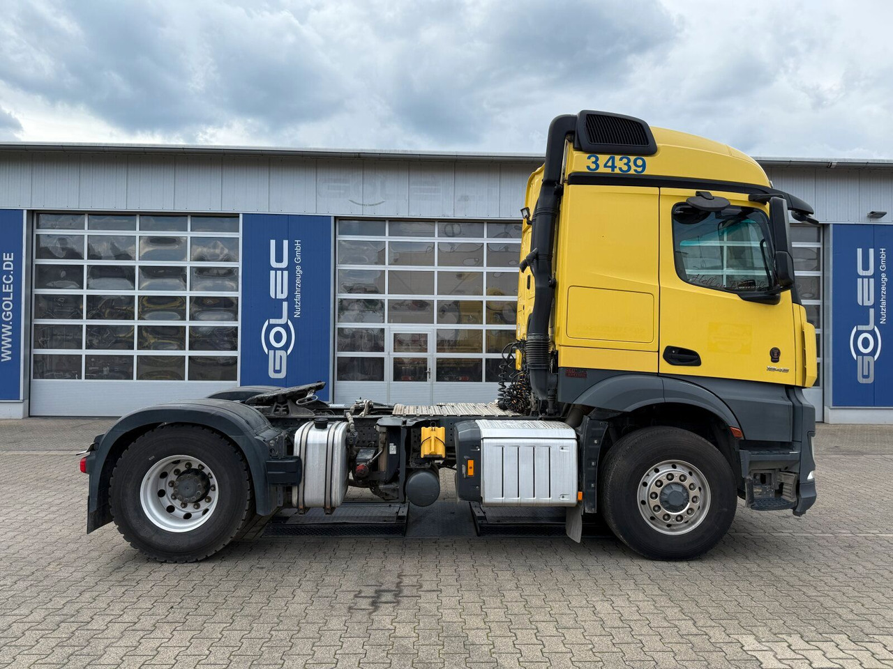 Mercedes-Benz ACTROS 1846 4x4 HAD Eur 6 Kipphydraulik Retarder - Cabeza tractora: foto 3 Mercedes-Benz ACTROS 1846 4x4 HAD Eur 6 Kipphydraulik Retarder - Cabeza tractora: foto 3