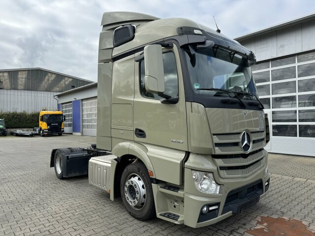 Mercedes-Benz Actros 1840 4x2 SZM Mega *Retarder - Cabeza tractora: foto 1 Mercedes-Benz Actros 1840 4x2 SZM Mega *Retarder - Cabeza tractora: foto 1