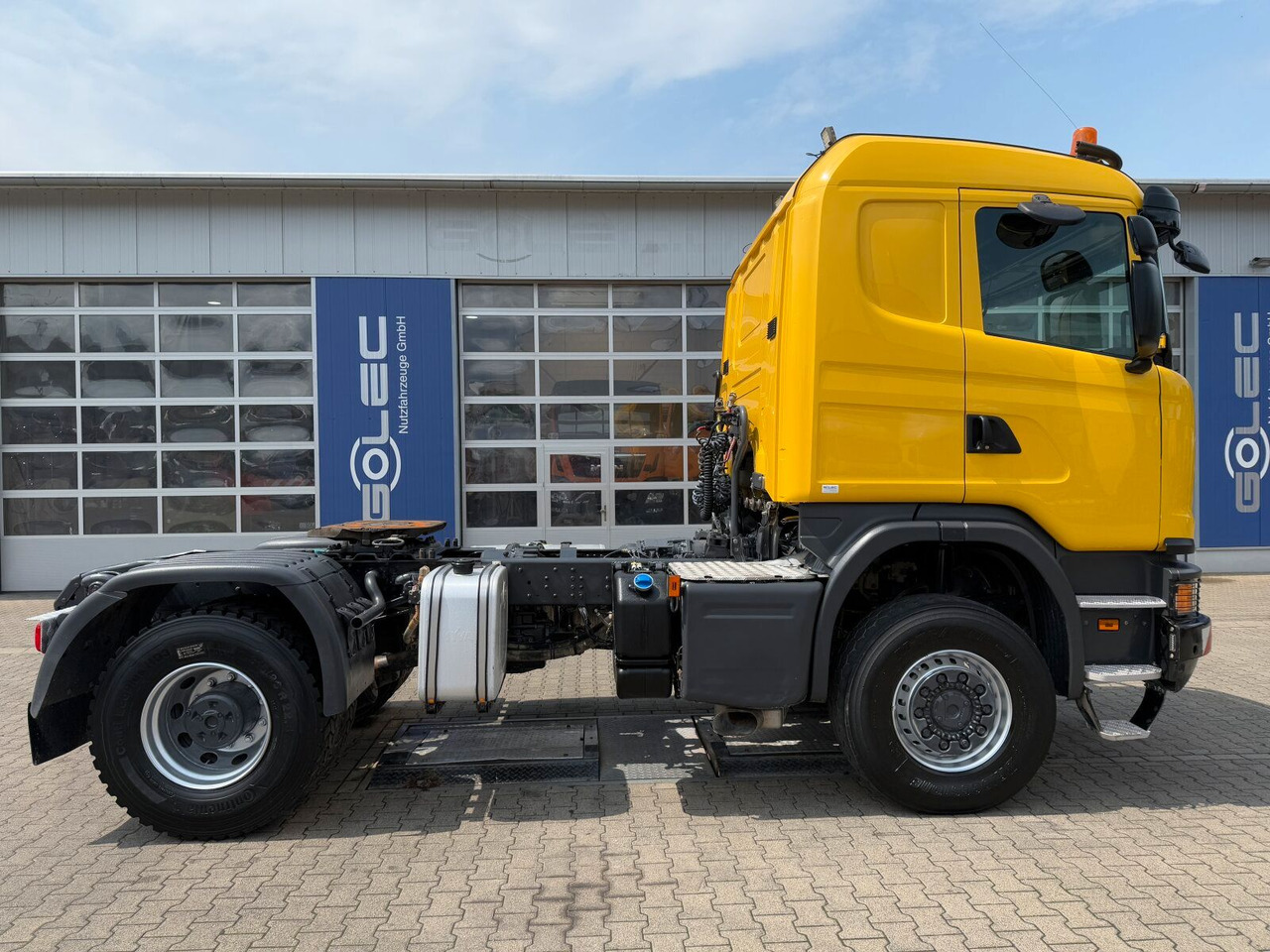 Scania G450 4x4 Euro 6 SZM Kipphydraulik Blatt/ Luft - Cabeza tractora: foto 2 Scania G450 4x4 Euro 6 SZM Kipphydraulik Blatt/ Luft - Cabeza tractora: foto 2