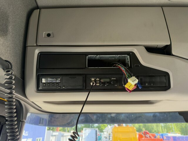 Scania G450 XT 4x4 Euro 6 SZM Kipphydraulik Blatt/ Luft - Cabeza tractora: foto 4 Scania G450 XT 4x4 Euro 6 SZM Kipphydraulik Blatt/ Luft - Cabeza tractora: foto 4