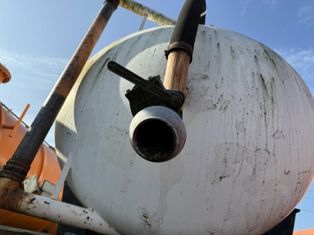 Remolque cisterna Hüffermann HSD181D Tankanhänger für nicht GGVS Güter: foto 13 Remolque cisterna Hüffermann HSD181D Tankanhänger für nicht GGVS Güter: foto 13