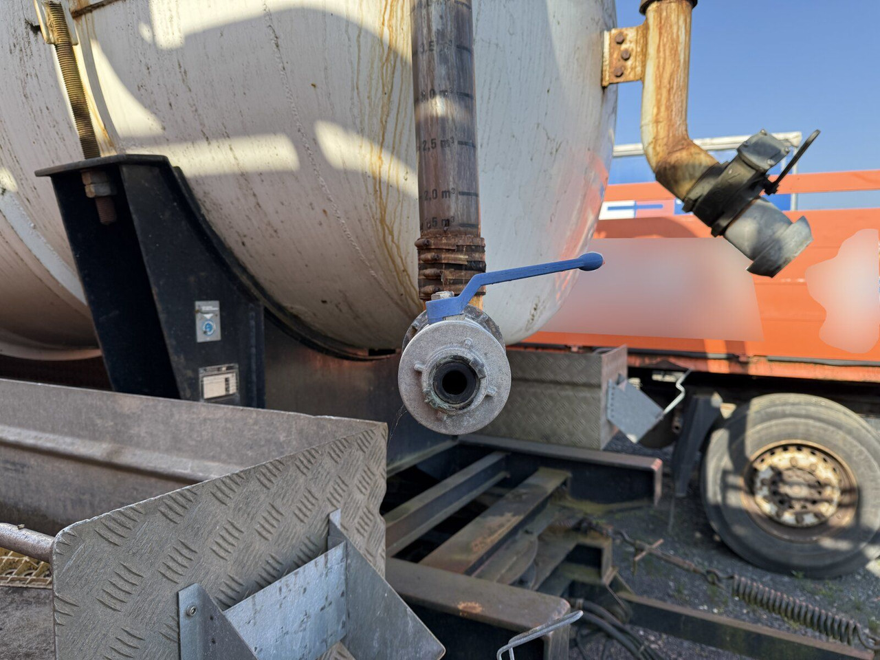 Leasing para  Hüffermann HSD181D Tankanhänger für nicht GGVS Güter Hüffermann HSD181D Tankanhänger für nicht GGVS Güter: foto 9