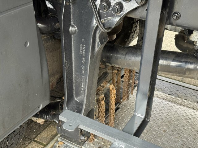 MAN TGS 28.400 6x4-4 Kipper Kran Palfinger PK9002 - Camión volquete, Camión grúa: foto 4 MAN TGS 28.400 6x4-4 Kipper Kran Palfinger PK9002 - Camión volquete, Camión grúa: foto 4