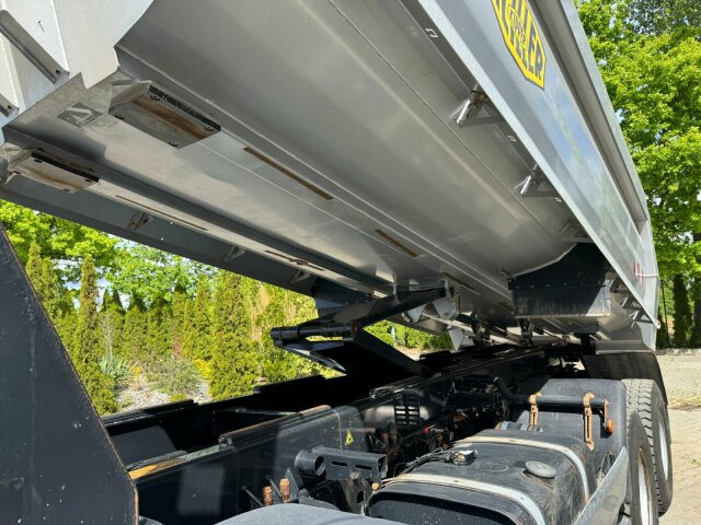MAN TGS 35.460 8x6 BB Muldenkipper Meiller - Camión volquete: foto 5 MAN TGS 35.460 8x6 BB Muldenkipper Meiller - Camión volquete: foto 5