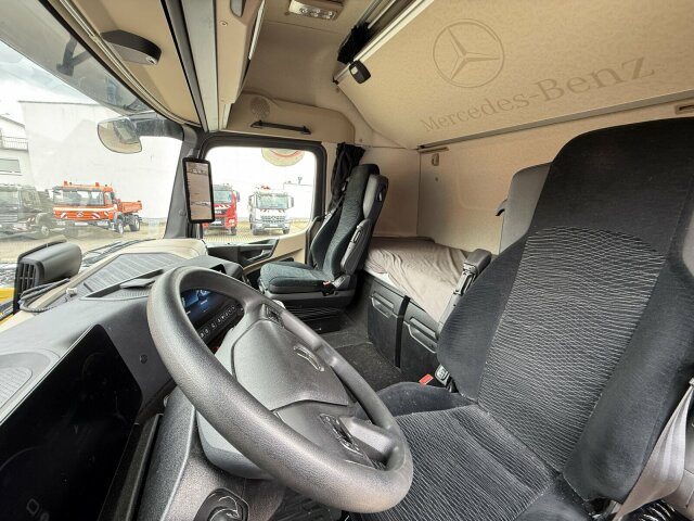Camión portacontenedore/ Intercambiable Mercedes-Benz ACTROS 2543 6x2 Wechselaufbau BDF AHK 2 Betten: foto 14 Camión portacontenedore/ Intercambiable Mercedes-Benz ACTROS 2543 6x2 Wechselaufbau BDF AHK 2 Betten: foto 14