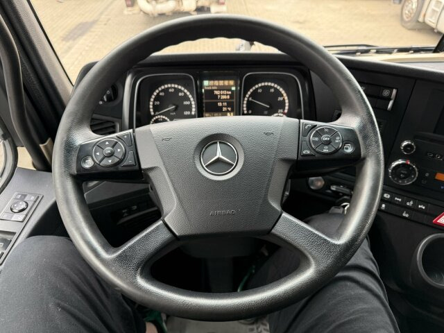 Mercedes-Benz ACTROS 2545 6x2 Pritsche Kran Palfinger PK20001K - Camión grúa: foto 2 Mercedes-Benz ACTROS 2545 6x2 Pritsche Kran Palfinger PK20001K - Camión grúa: foto 2