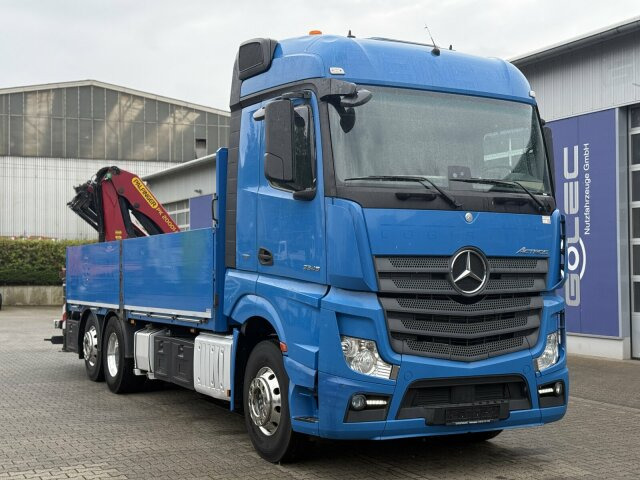 Mercedes-Benz ACTROS 2545 6x2 Pritsche Kran Palfinger PK20001K - Camión caja abierta, Camión grúa: foto 1 Mercedes-Benz ACTROS 2545 6x2 Pritsche Kran Palfinger PK20001K - Camión caja abierta, Camión grúa: foto 1
