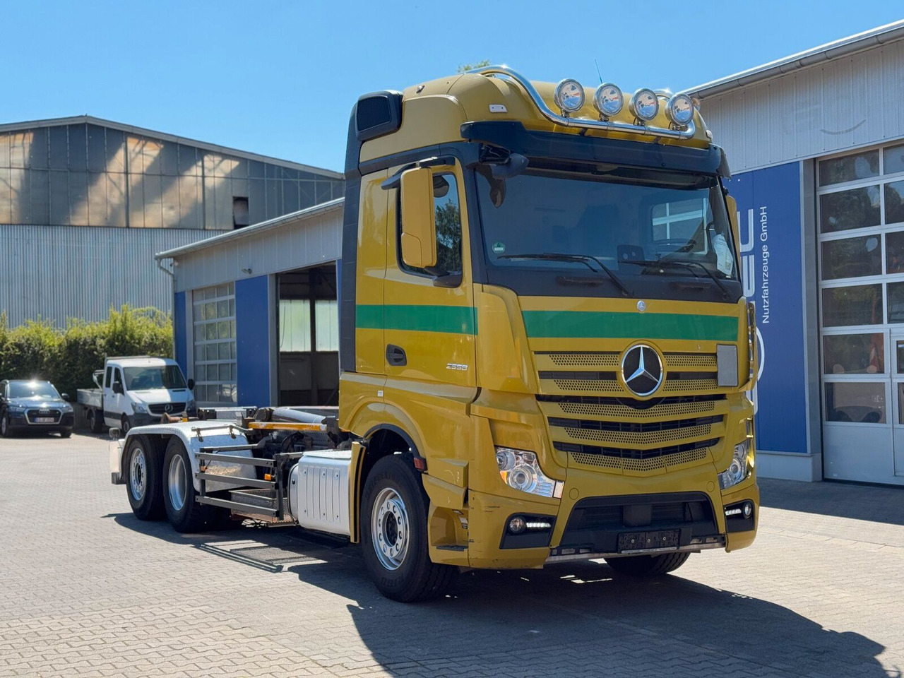 Mercedes-Benz ACTROS 2558 6x2 Abrollkipper *Lenkachse Retarder - Camión multibasculante: foto 1 Mercedes-Benz ACTROS 2558 6x2 Abrollkipper *Lenkachse Retarder - Camión multibasculante: foto 1