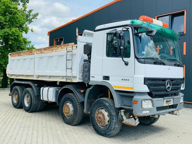 Mercedes-Benz ACTROS 4144 8x8 EURO4 DSK Meiller - Camión volquete: foto 1 Mercedes-Benz ACTROS 4144 8x8 EURO4 DSK Meiller - Camión volquete: foto 1