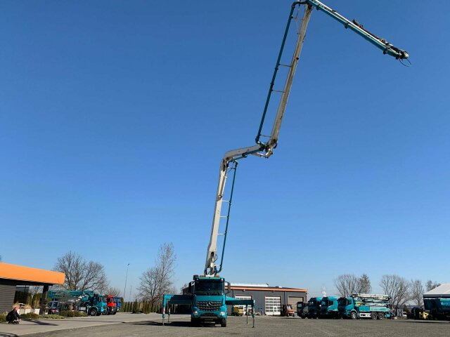 Mercedes-Benz AROCS 2636 6x4 Euro 6 Betonpumpe SERMAC 4Z36 - Camión bomba de hormigón: foto 3 Mercedes-Benz AROCS 2636 6x4 Euro 6 Betonpumpe SERMAC 4Z36 - Camión bomba de hormigón: foto 3