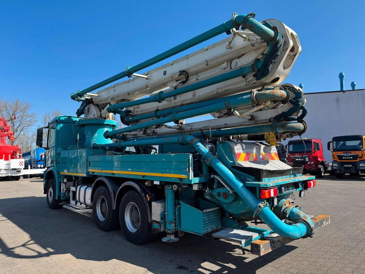 Mercedes-Benz AROCS 2844 6x4 Euro 6 Betonpumpe SERMAC 5Z33 - Camión bomba de hormigón: foto 5 Mercedes-Benz AROCS 2844 6x4 Euro 6 Betonpumpe SERMAC 5Z33 - Camión bomba de hormigón: foto 5