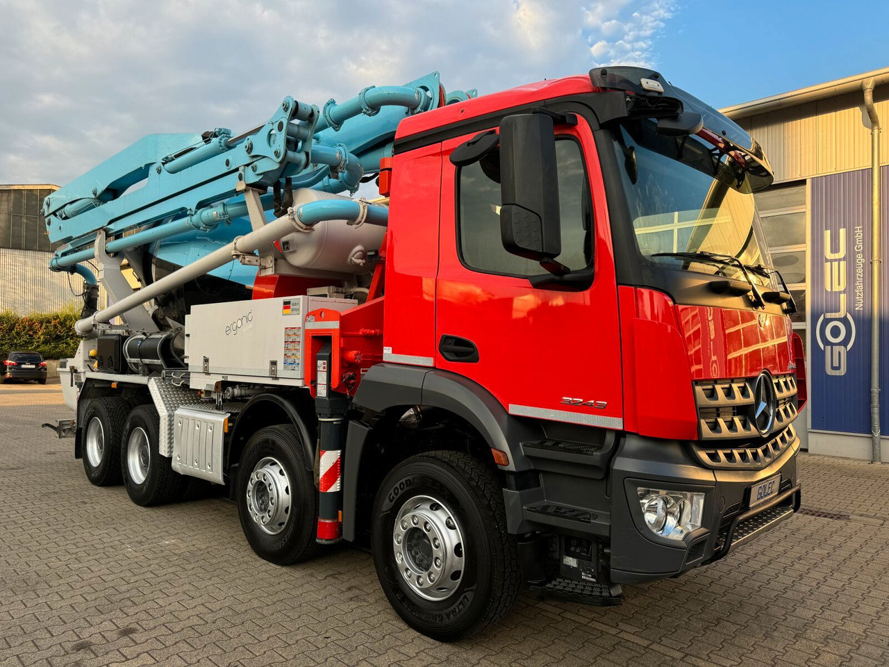 Mercedes-Benz AROCS 3243 8x4 Euro 6 Pumi Putzmeister TMM 24-3 - Camión bomba de hormigón: foto 1 Mercedes-Benz AROCS 3243 8x4 Euro 6 Pumi Putzmeister TMM 24-3 - Camión bomba de hormigón: foto 1
