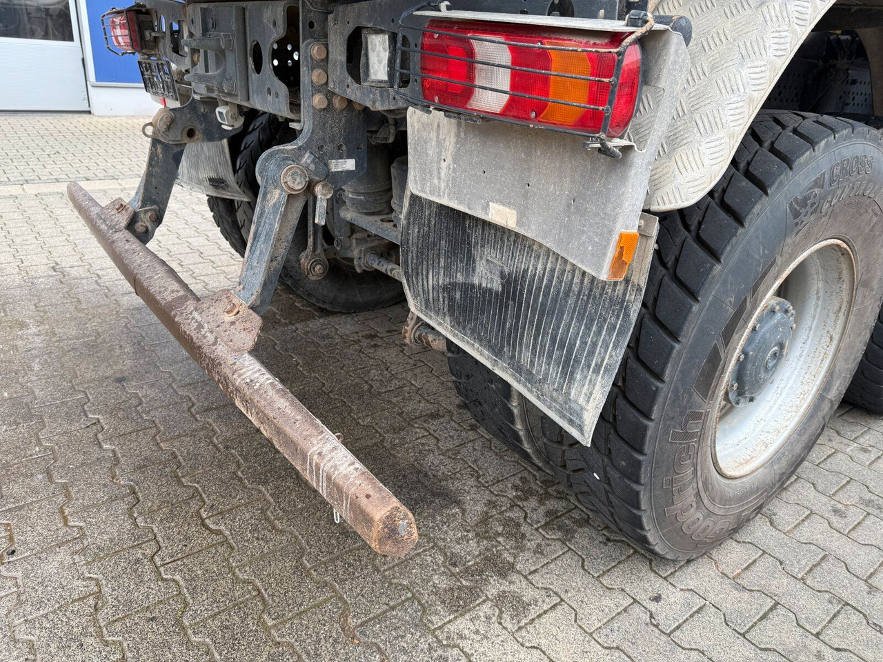 Camión portacontenedor de cadenas Mercedes-Benz AROCS 4145 8x8 Meiller Muldenkipper: foto 23
