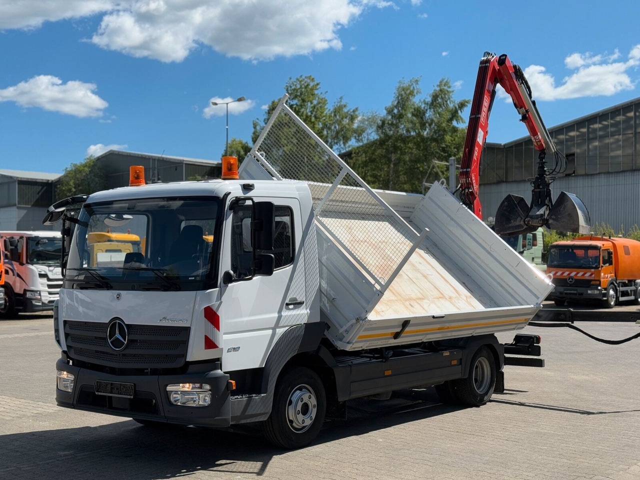 Camión grúa Mercedes-Benz ATEGO 818 4x2 Euro 6 Kipper Kran FASSI F65B.0.22: foto 12