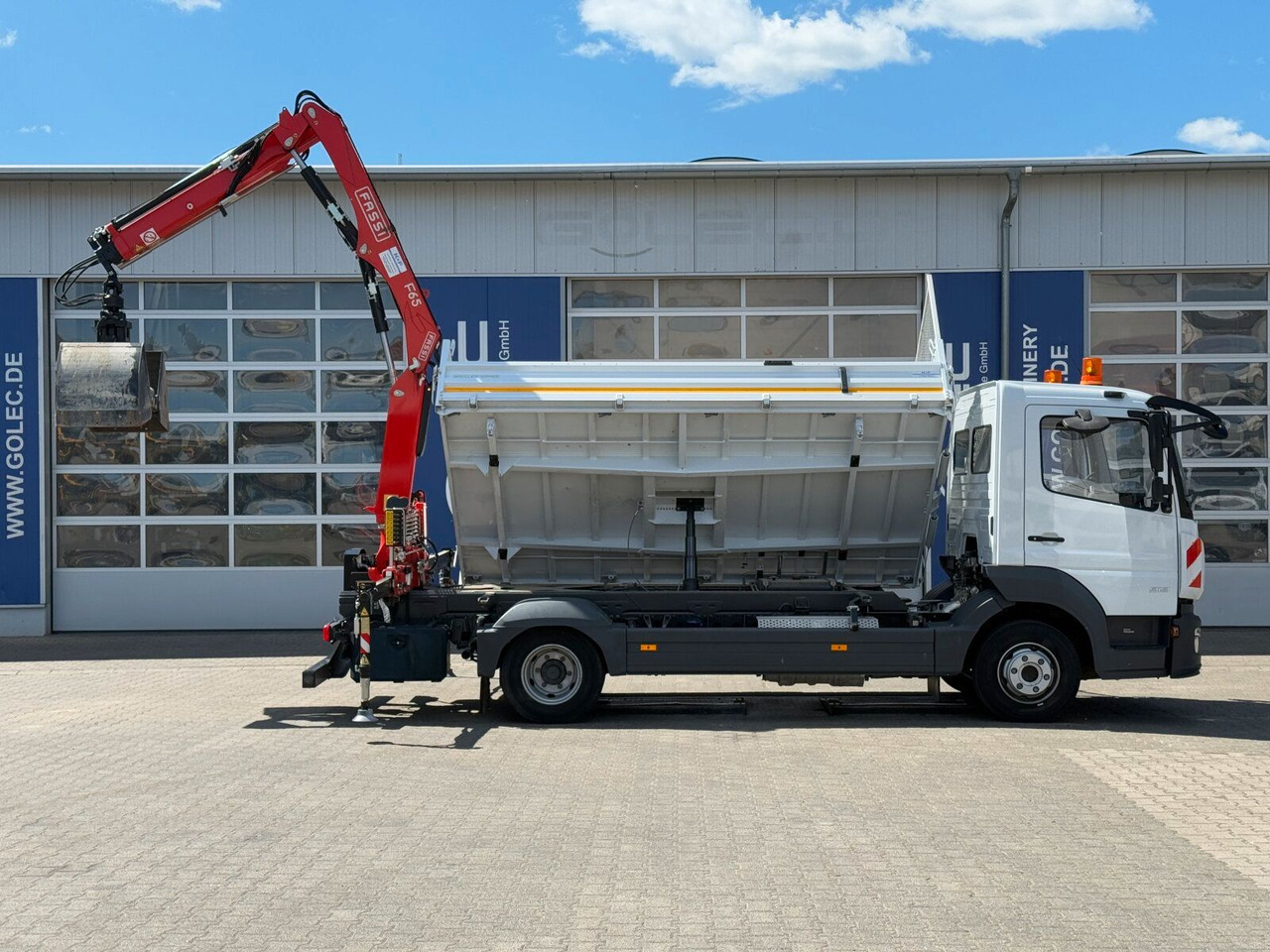 Mercedes-Benz ATEGO 818 4x2 Euro 6 Kipper Kran FASSI F65B.0.22 - Camión grúa: foto 4 Mercedes-Benz ATEGO 818 4x2 Euro 6 Kipper Kran FASSI F65B.0.22 - Camión grúa: foto 4