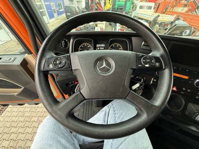 Mercedes-Benz Actros 4x2 Pritsche Plane Laderampe + Anhänger - Camión lona: foto 2 Mercedes-Benz Actros 4x2 Pritsche Plane Laderampe + Anhänger - Camión lona: foto 2