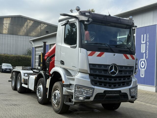 Mercedes-Benz Arocs 3246 8x4 Abrollkipper Kran Palfinger 19001 - Camión multibasculante, Camión grúa: foto 1 Mercedes-Benz Arocs 3246 8x4 Abrollkipper Kran Palfinger 19001 - Camión multibasculante, Camión grúa: foto 1