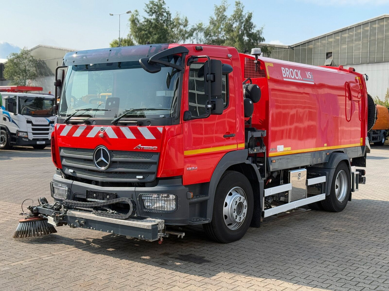 Mercedes-Benz Atego 1324 4x2 Kehrmaschine BROCK HD Anlage - Barredora vial: foto 2 Mercedes-Benz Atego 1324 4x2 Kehrmaschine BROCK HD Anlage - Barredora vial: foto 2