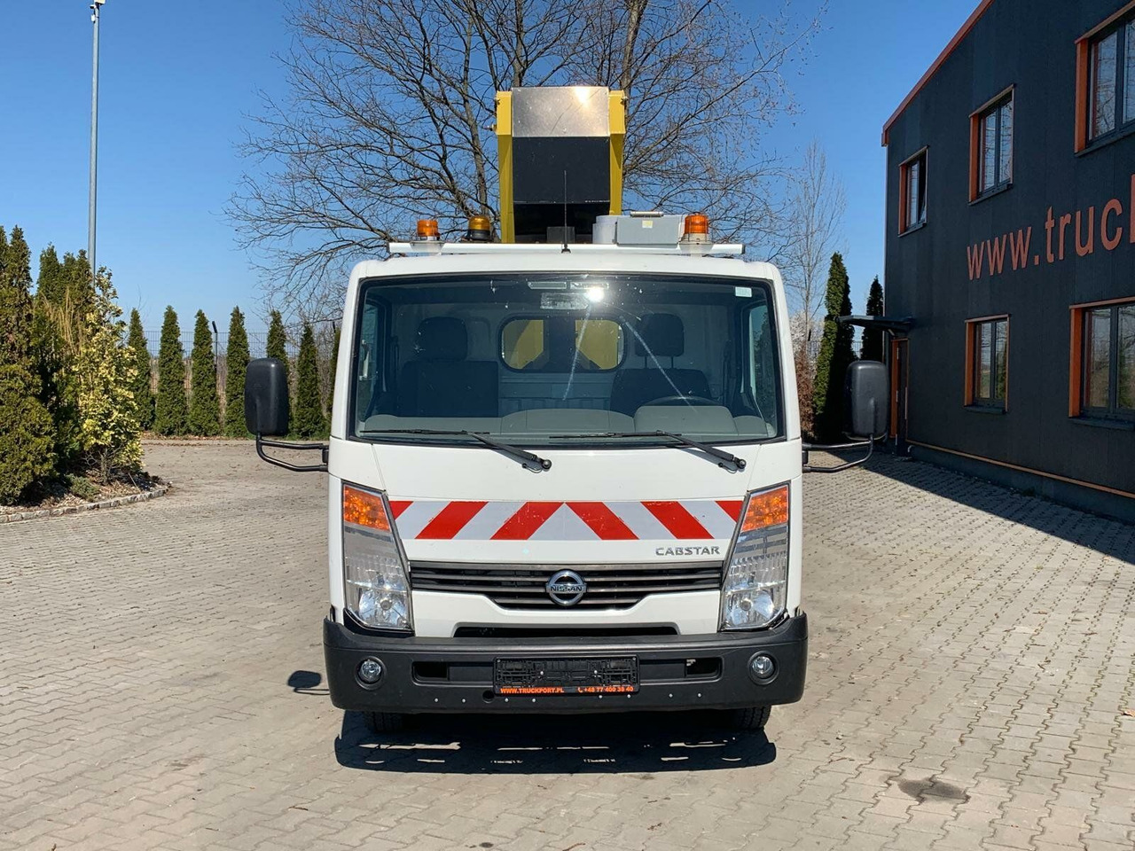 Nissan Cabstar 4x2 Ruthmann Steiger TB 270 - Camión con plataforma elevadora: foto 3 Nissan Cabstar 4x2 Ruthmann Steiger TB 270 - Camión con plataforma elevadora: foto 3