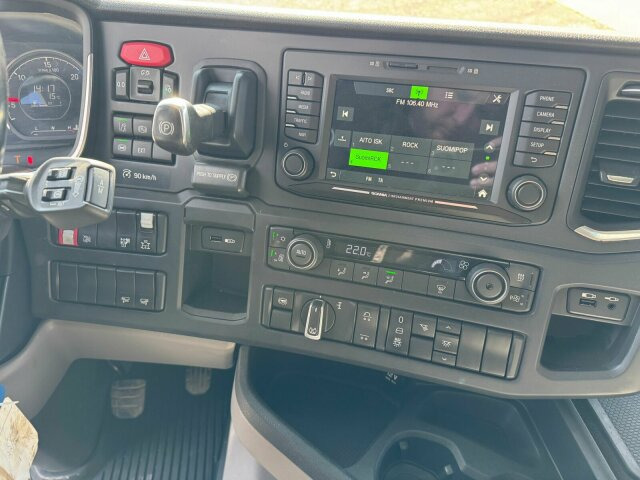 Scania R540 8x2/4 Pritsche mit Kran FASSI F365 - Camión grúa, Camión caja abierta: foto 4 Scania R540 8x2/4 Pritsche mit Kran FASSI F365 - Camión grúa, Camión caja abierta: foto 4