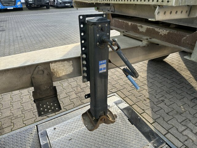 Schmitz Cargobull Gotha ZKD 18 Tandem Kipper Anhänger 2 Achse - Remolque volquete: foto 4 Schmitz Cargobull Gotha ZKD 18 Tandem Kipper Anhänger 2 Achse - Remolque volquete: foto 4