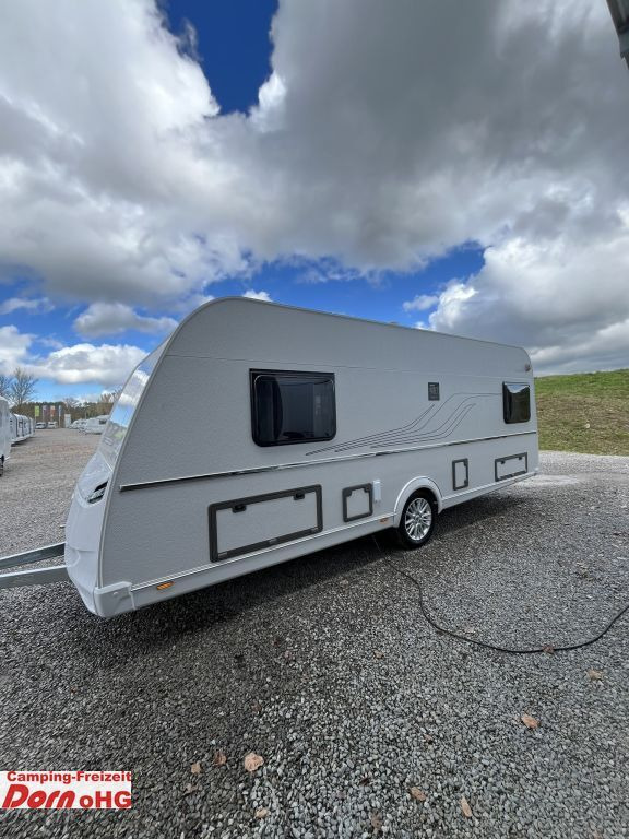 Tabbert Senara 550 E 2,3 Elektrische Fußbodenerwärmung Tabbert Senara 550 E 2,3 Elektrische Fußbodenerwärmung - Caravana: foto 4 Tabbert Senara 550 E 2,3 Elektrische Fußbodenerwärmung Tabbert Senara 550 E 2,3 Elektrische Fußbodenerwärmung - Caravana: foto 4