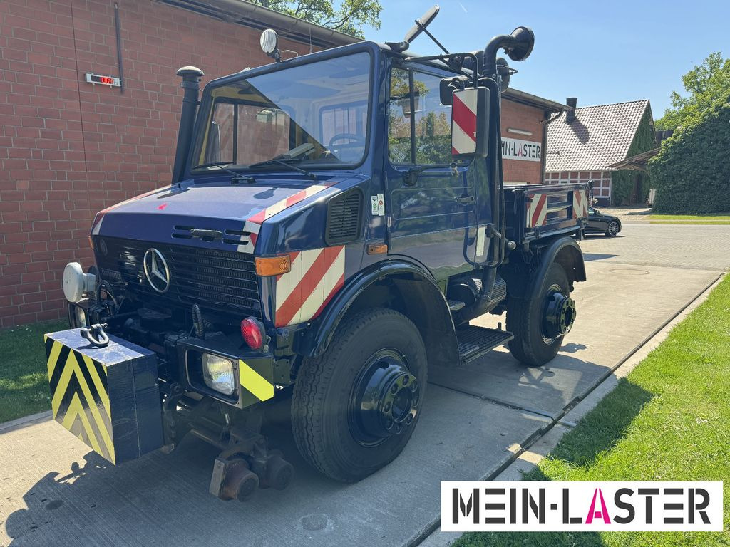 Mercedes-Benz U 1600 Zweiweg ZW 100 AHK 600t nur 14.084 km - Camión: foto 2 Mercedes-Benz U 1600 Zweiweg ZW 100 AHK 600t nur 14.084 km - Camión: foto 2