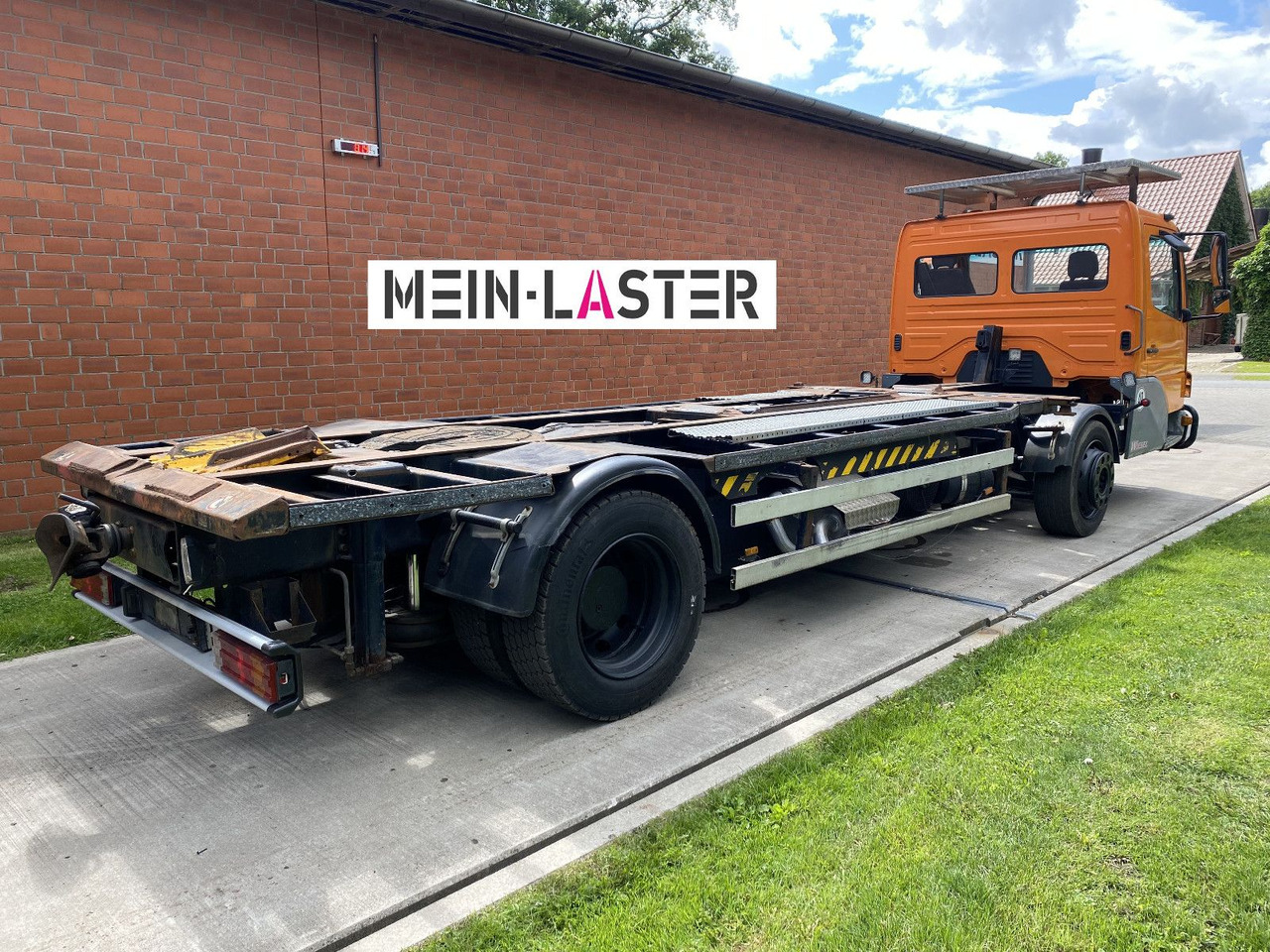 Mercedes-Benz Kamag Wiesel Umsetzter Sattelplatte - Camión portacontenedore/ Intercambiable: foto 3 Mercedes-Benz Kamag Wiesel Umsetzter Sattelplatte - Camión portacontenedore/ Intercambiable: foto 3