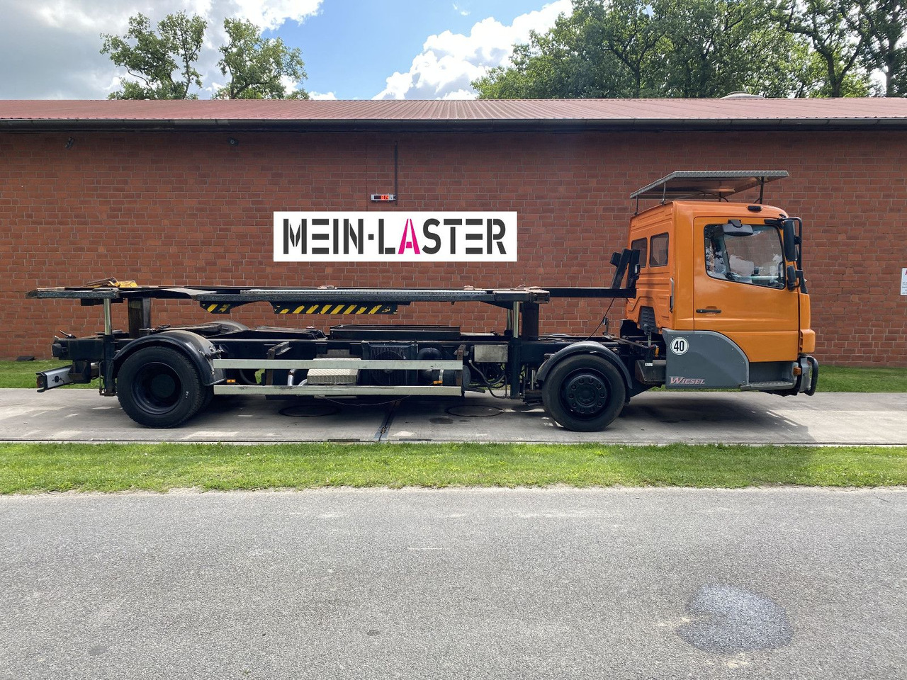 Mercedes-Benz Kamag Wiesel Umsetzter Sattelplatte - Camión portacontenedore/ Intercambiable: foto 5 Mercedes-Benz Kamag Wiesel Umsetzter Sattelplatte - Camión portacontenedore/ Intercambiable: foto 5