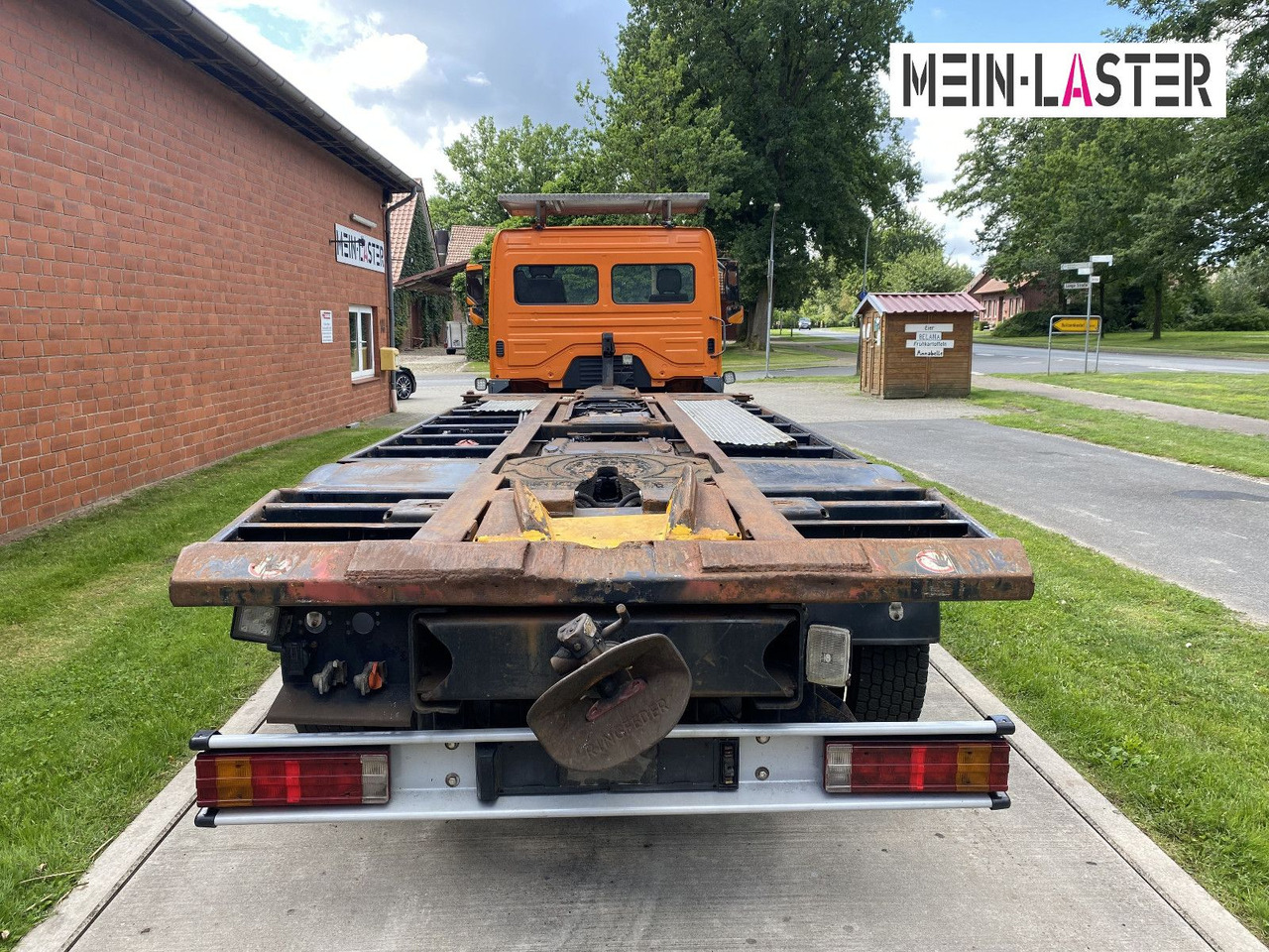 Mercedes-Benz Kamag Wiesel Umsetzter Sattelplatte - Camión portacontenedore/ Intercambiable: foto 4 Mercedes-Benz Kamag Wiesel Umsetzter Sattelplatte - Camión portacontenedore/ Intercambiable: foto 4