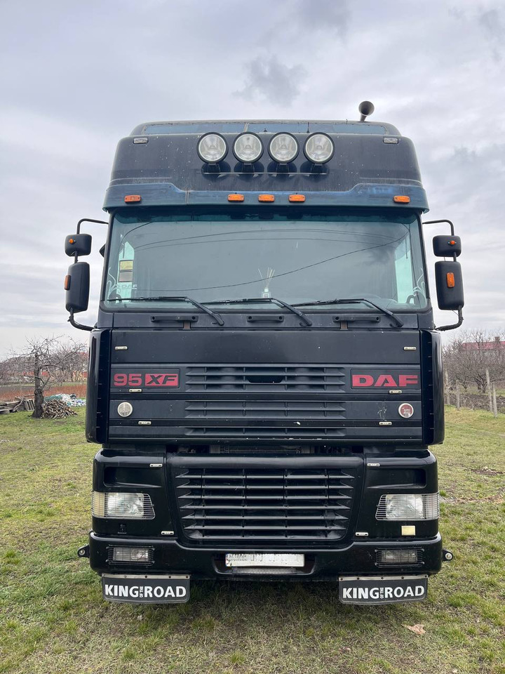 DAF 95XF480 - Cabeza tractora: foto 2 DAF 95XF480 - Cabeza tractora: foto 2