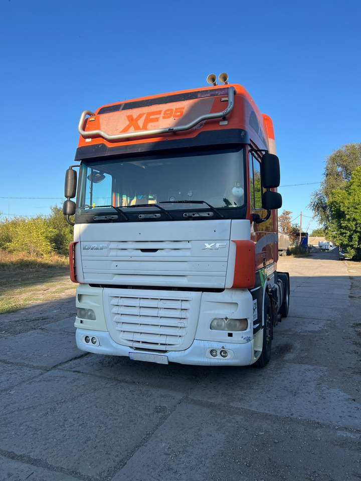 DAF XF95.430 ID1656S - Cabeza tractora: foto 1 DAF XF95.430 ID1656S - Cabeza tractora: foto 1