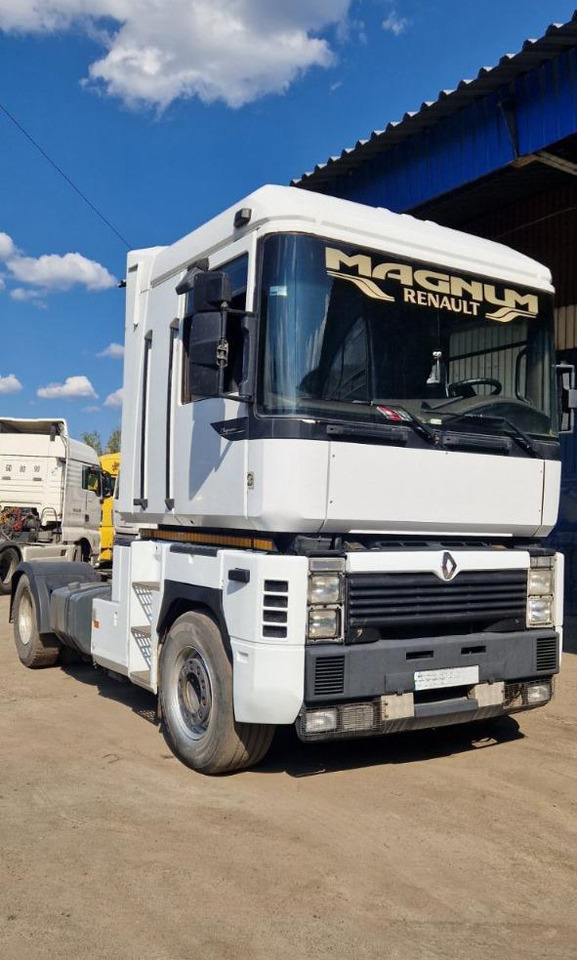 RENAULT Magnum 400 - Cabeza tractora: foto 1 RENAULT Magnum 400 - Cabeza tractora: foto 1