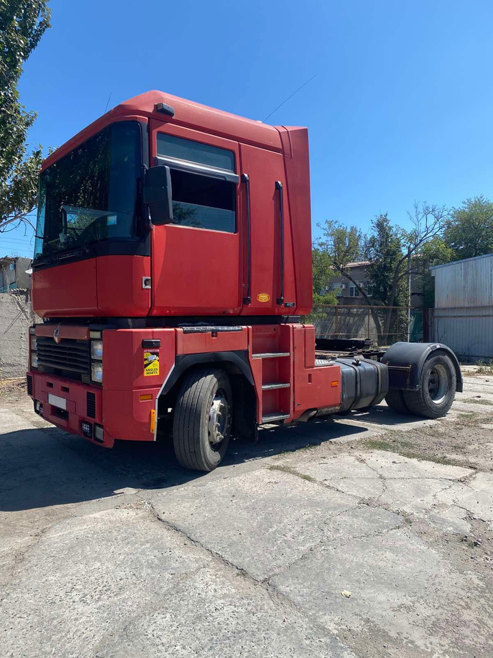 RENAULT Magnum 440 - Cabeza tractora: foto 4 RENAULT Magnum 440 - Cabeza tractora: foto 4