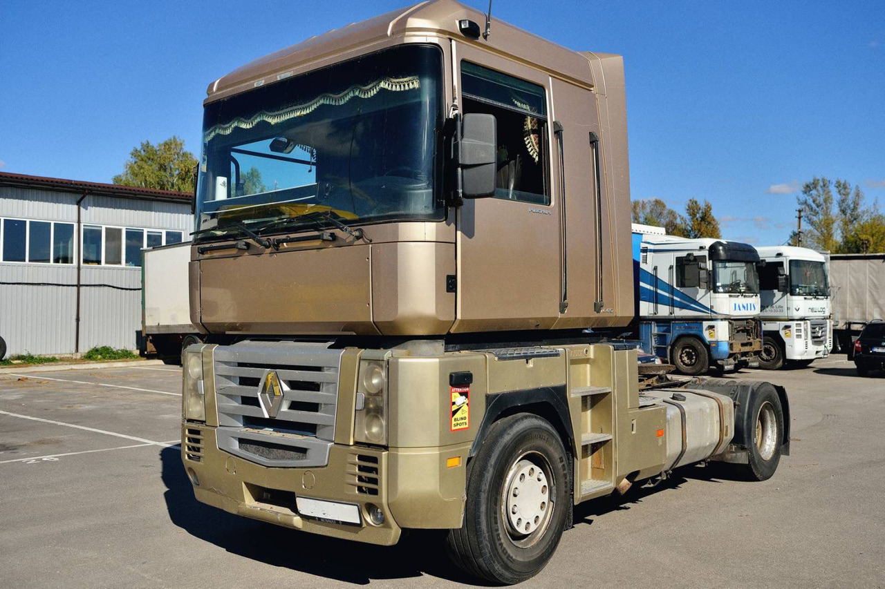 RENAULT Magnum 440 - Cabeza tractora: foto 4 RENAULT Magnum 440 - Cabeza tractora: foto 4