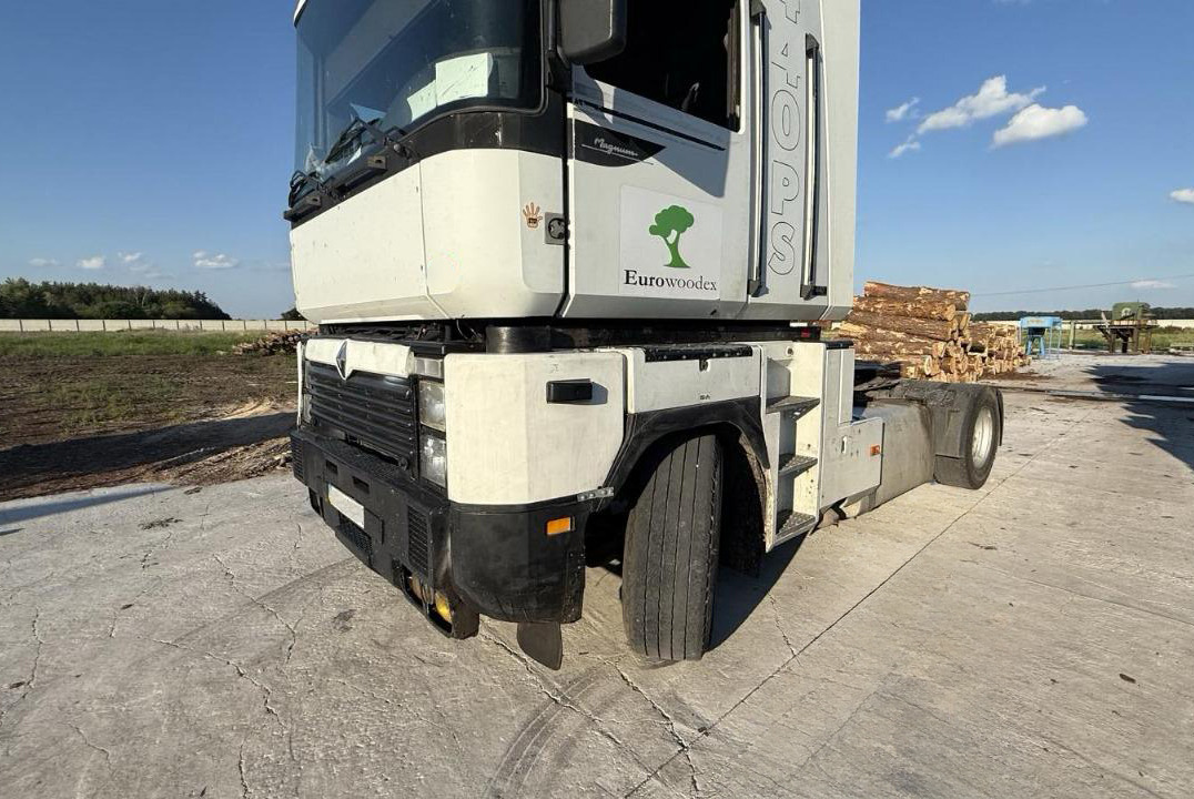 RENAULT Magnum 440 - Cabeza tractora: foto 3 RENAULT Magnum 440 - Cabeza tractora: foto 3