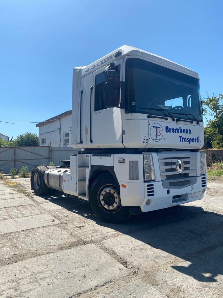 RENAULT Magnum 440 - Cabeza tractora: foto 1 RENAULT Magnum 440 - Cabeza tractora: foto 1