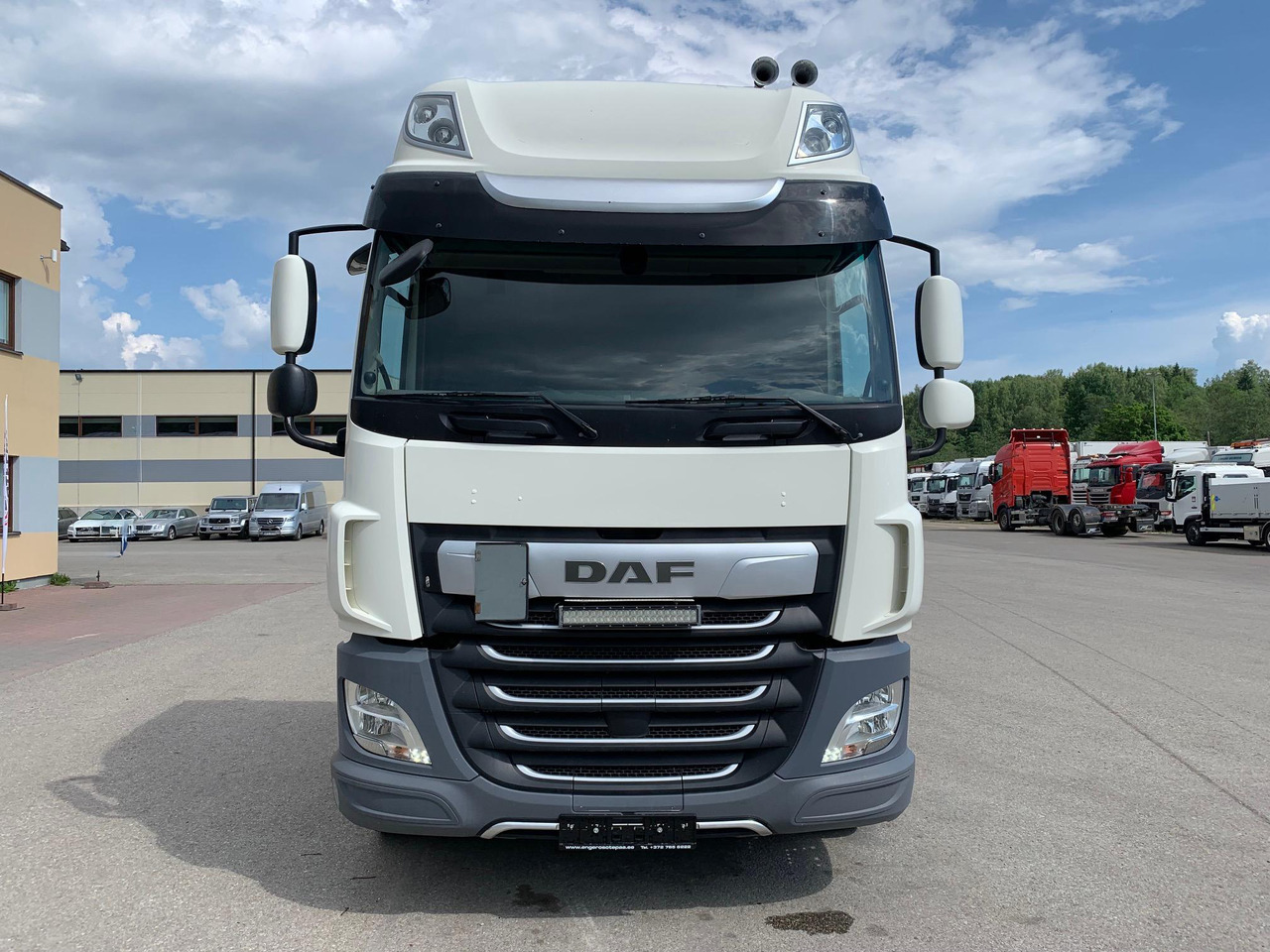 DAF CF 530 - Camión chasis: foto 2 DAF CF 530 - Camión chasis: foto 2