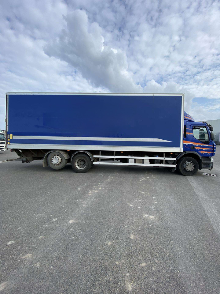 RENAULT Premium 320 - Camión caja cerrada: foto 4 RENAULT Premium 320 - Camión caja cerrada: foto 4