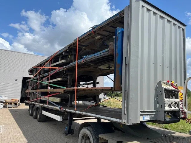 Krone stack with 4x mega flat trailer - Semirremolque plataforma/ Caja abierta: foto 1 Krone stack with 4x mega flat trailer - Semirremolque plataforma/ Caja abierta: foto 1