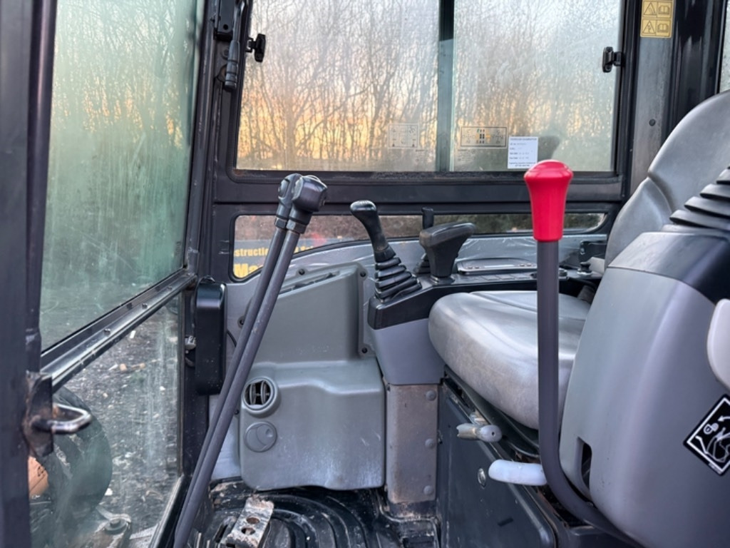 Miniexcavadora Case CX 26 C: foto 11