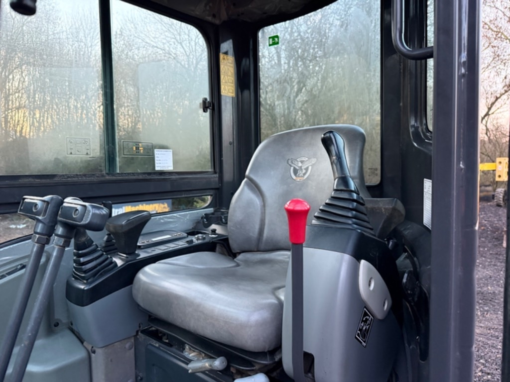 Miniexcavadora Case CX 26 C: foto 10