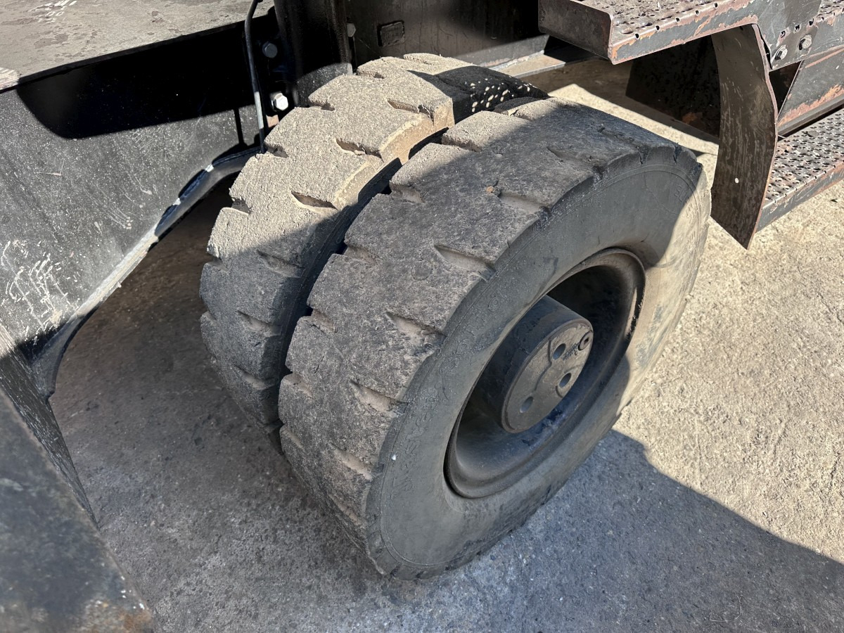 CATERPILLAR M 318 MH mit Greifer Kein 3022 3026 320 322 - Manipulador de materiales: foto 5 CATERPILLAR M 318 MH mit Greifer Kein 3022 3026 320 322 - Manipulador de materiales: foto 5