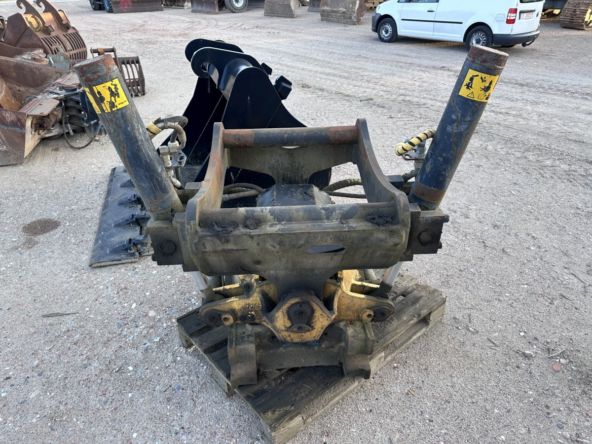 ENGCON EC 30 - S80 GR30 -S80 - SVAB Engcon Rototilt - Tiltrotator - Rotor basculante: foto 3 ENGCON EC 30 - S80 GR30 -S80 - SVAB Engcon Rototilt - Tiltrotator - Rotor basculante: foto 3