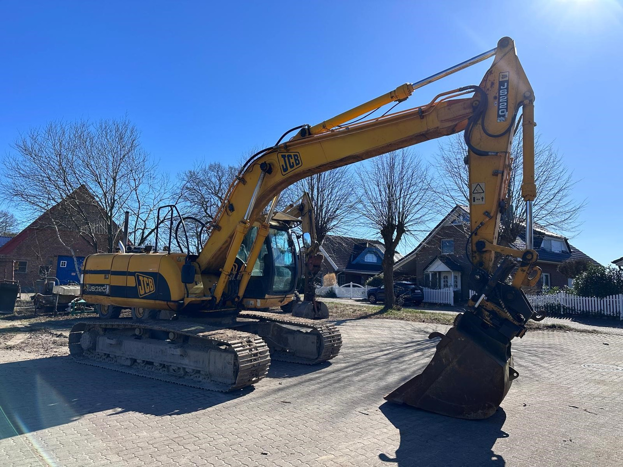 JCB JS 220 LC ISUZU Turbo 175 Hp Rototilt Klima - Excavadora de cadenas: foto 1 JCB JS 220 LC ISUZU Turbo 175 Hp Rototilt Klima - Excavadora de cadenas: foto 1